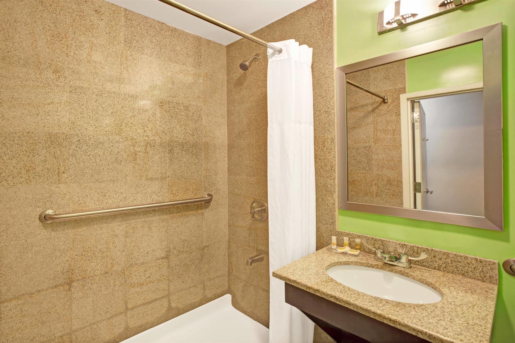 Days Inn & Suites By Wyndham Ozone Park/Jfk Airport New York Luaran gambar